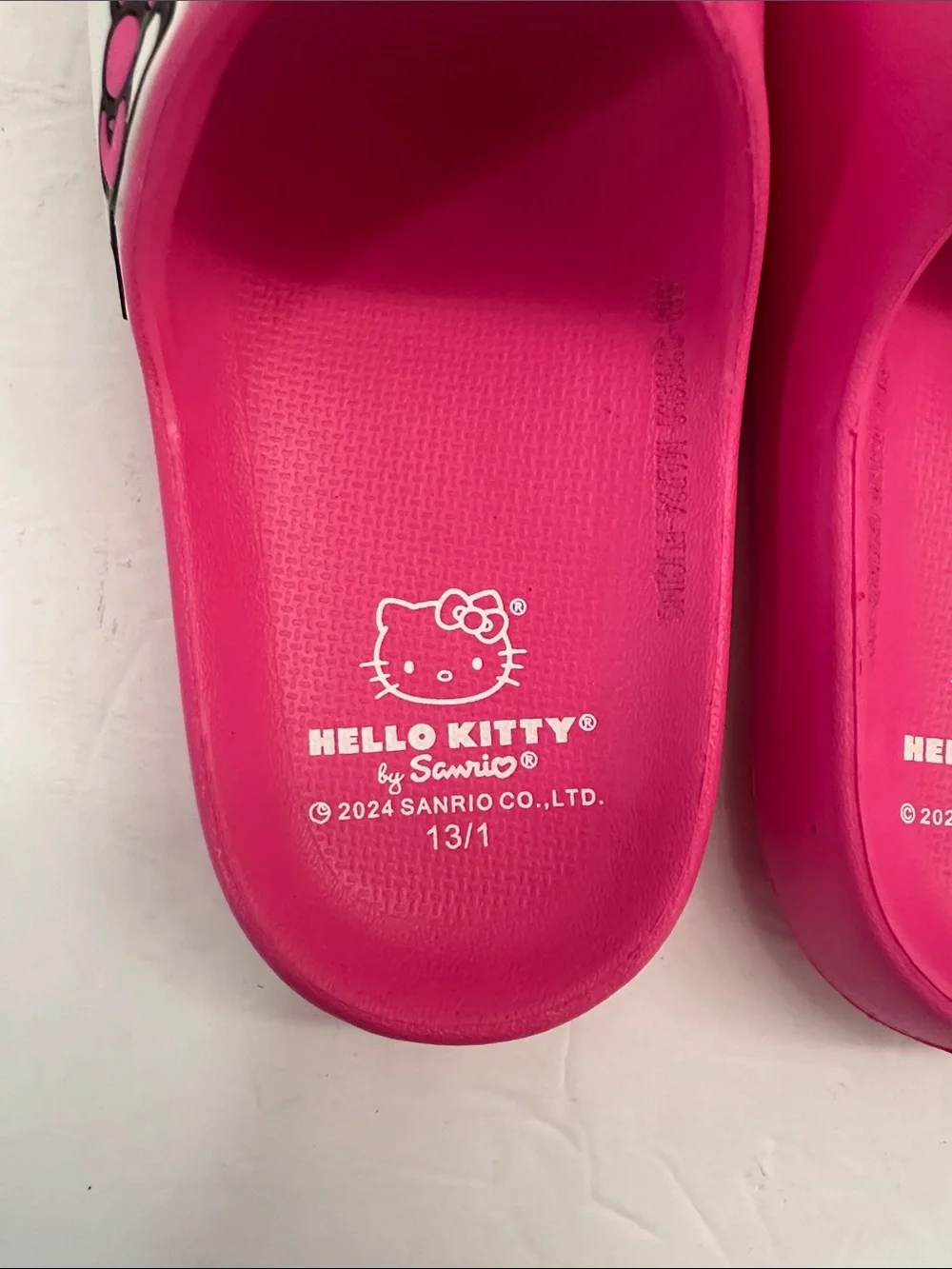 Kids Hello Kitty Pink Slides Size 13/1